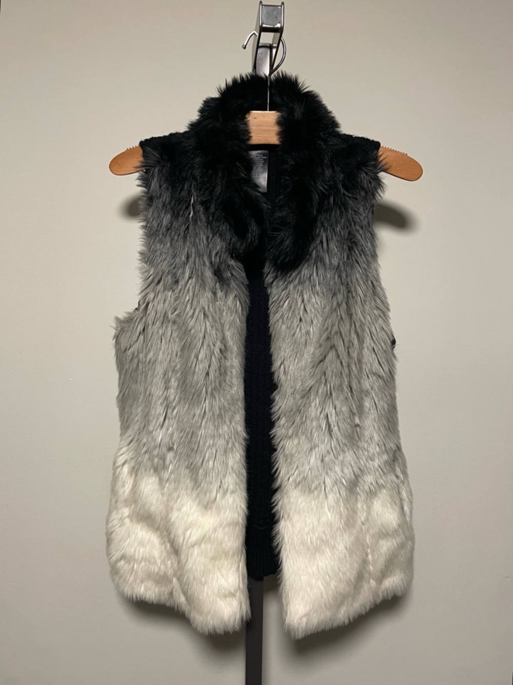 INC International Concepts Ombre Faux Fur Vest Knit Back Size Medium